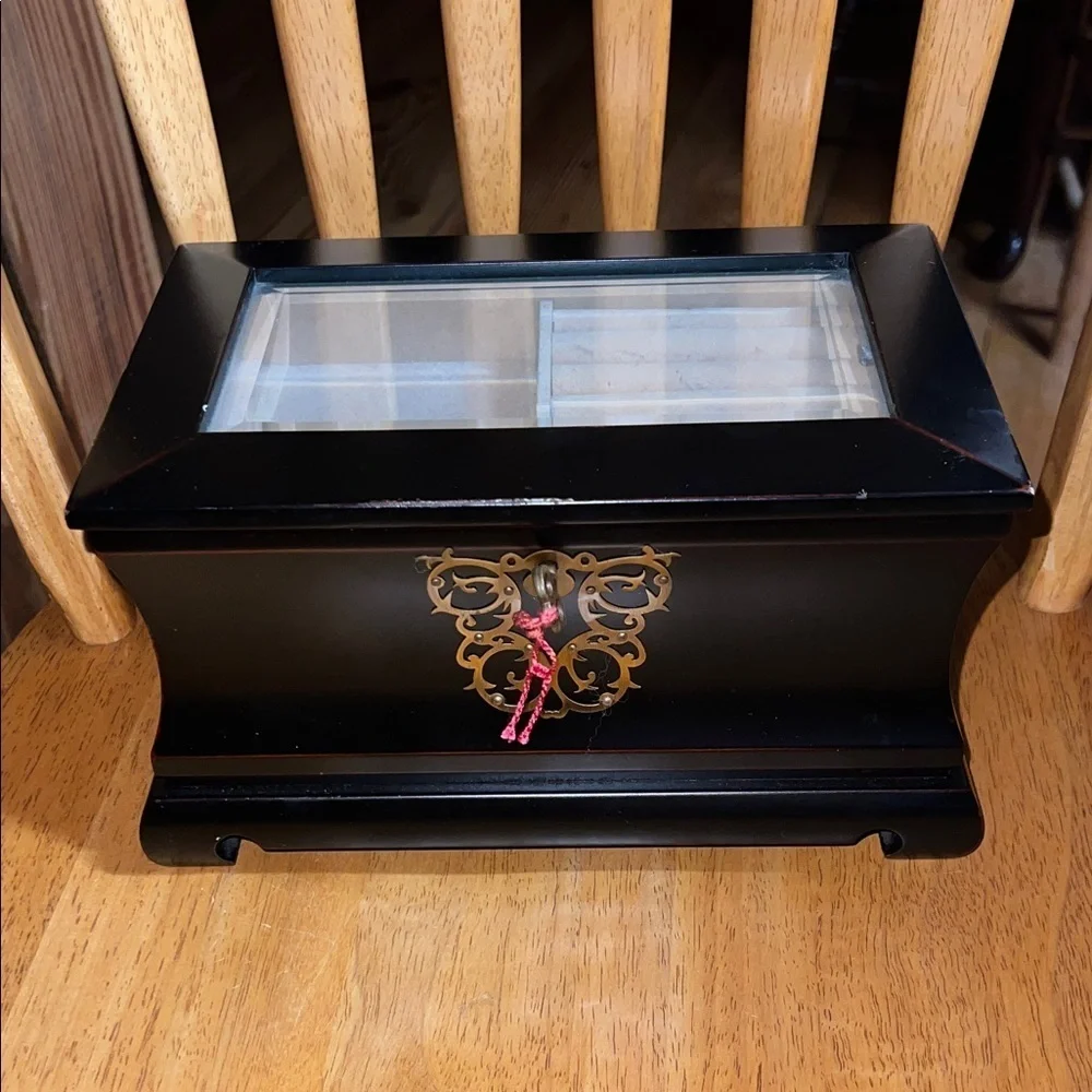 Bombay Jewelry Box 2005 solid dark wood 10